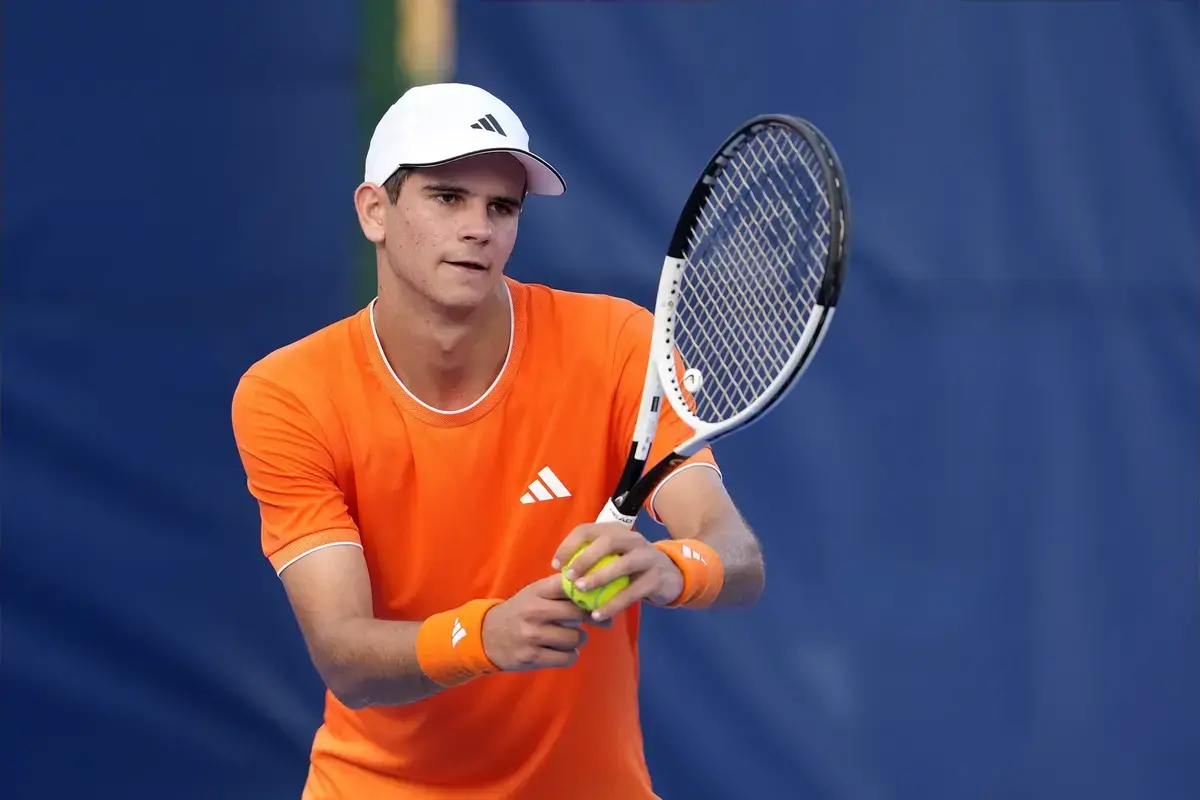 Tomáš Macháč Halts Jannik Sinner's Record 37-Set Winning Streak at Masters Tournaments